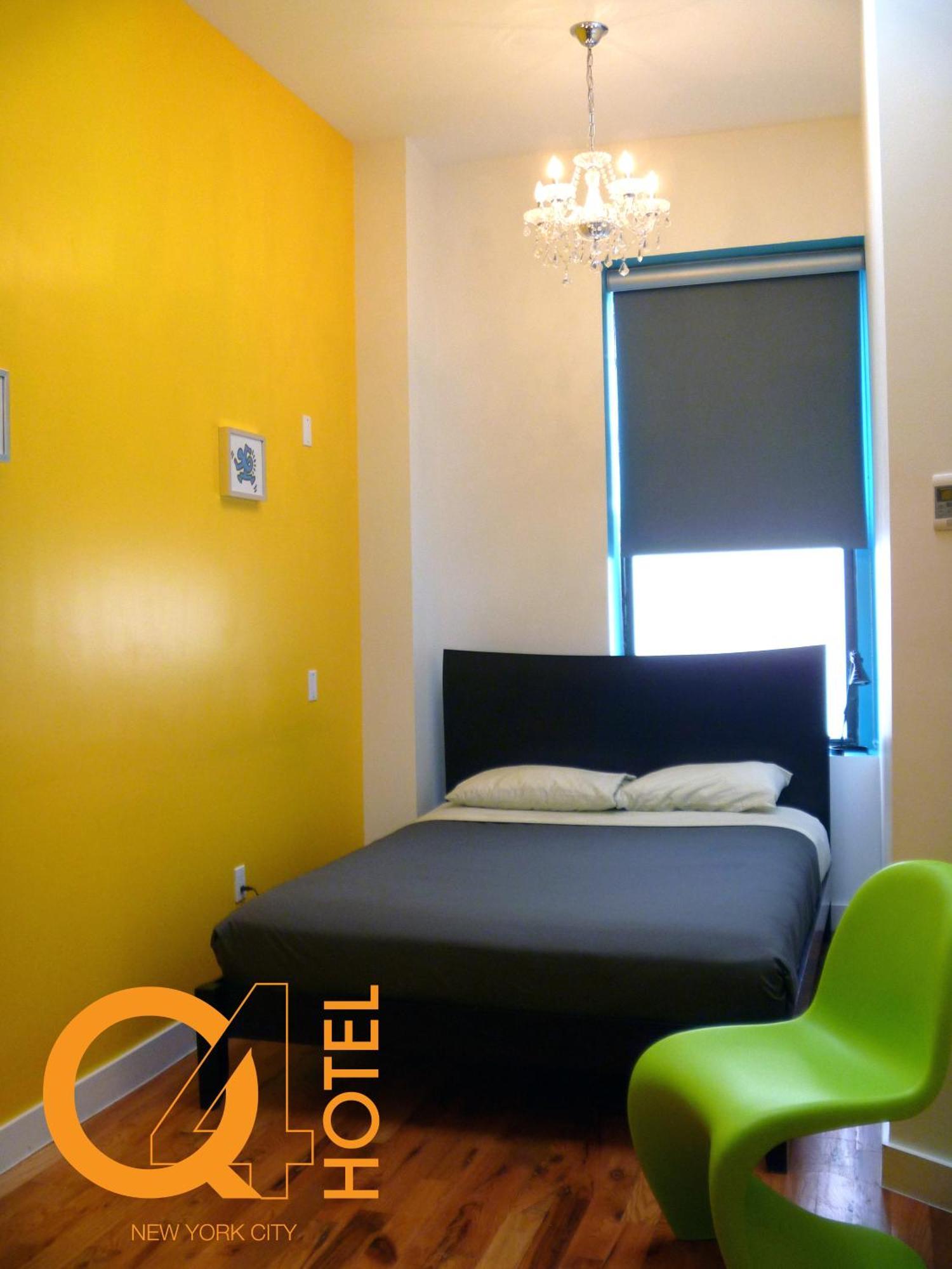 Q4 Hotel And Hostel นิวยอร์ก ภายนอก รูปภาพ