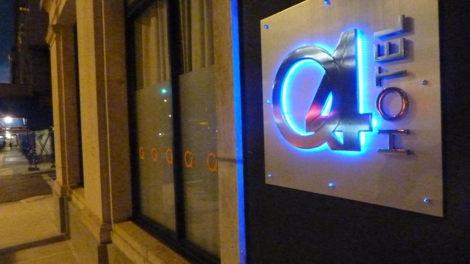 Q4 Hotel And Hostel นิวยอร์ก ภายนอก รูปภาพ